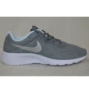 NIKE Girls Tanjun Running Shoes